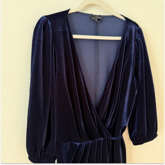 NWT Lucy Paris Blue Velvet Wrap Dress – Size Large, Very Flattering, Midi Skirt - Picture 3 of 7